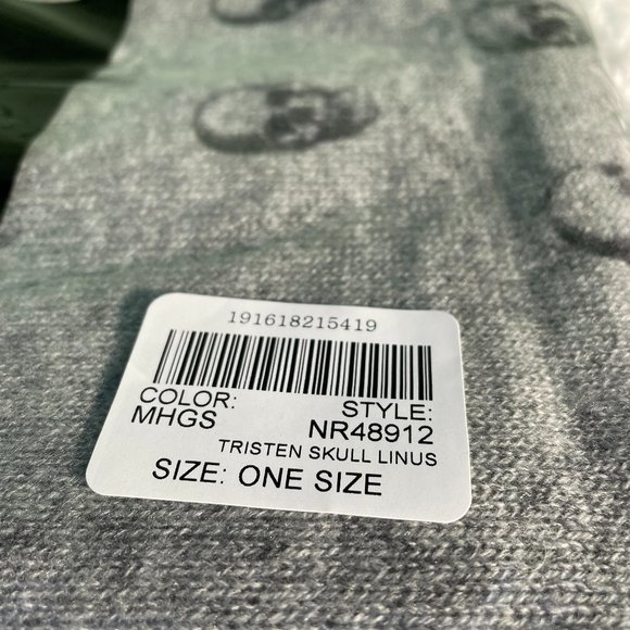 Skull Cashmere | Triston Skull Print Cashmere Scarf - Picture 2 of 7